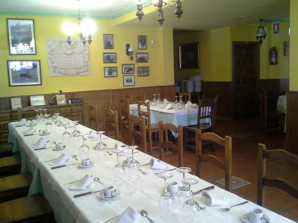 Hostal Restaurante Villa De 세풀베다 외부 사진