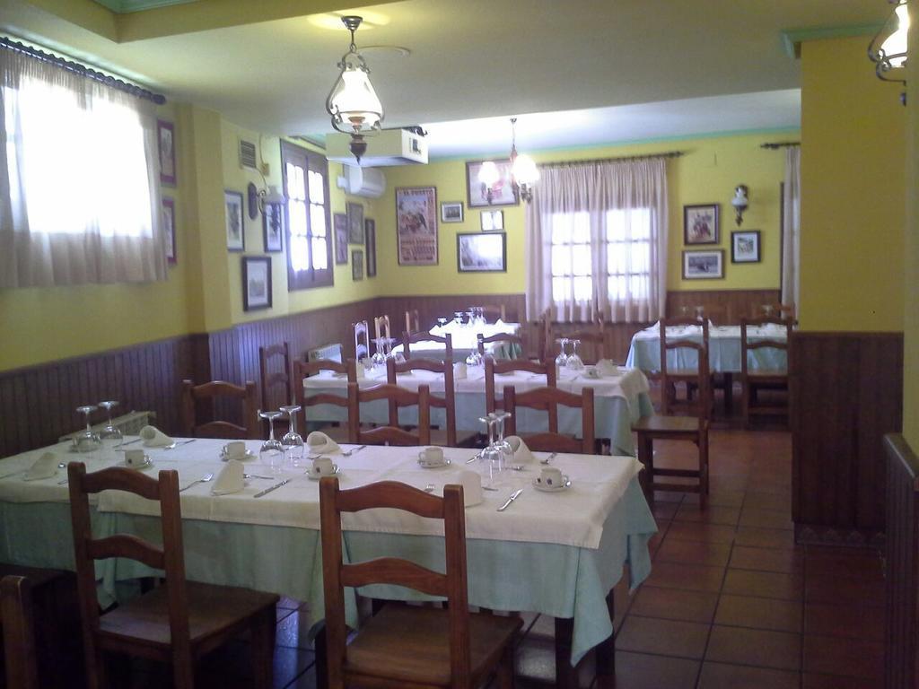 Hostal Restaurante Villa De 세풀베다 외부 사진